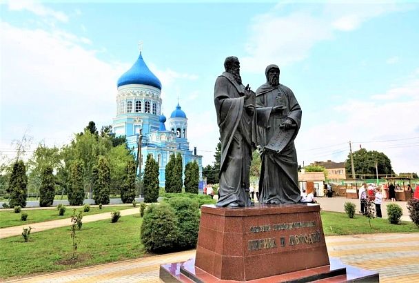 Десятилетие учреждения Ейской епархии отметили в Каневском районе