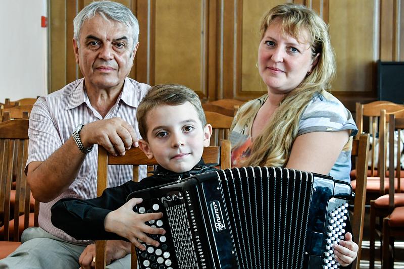 Иван и его родители - Дмитрий и Наталья
