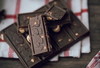 Ищите глянец: признаки, которые помогут выбрать действительно качественный и вкусный шоколад в магазине