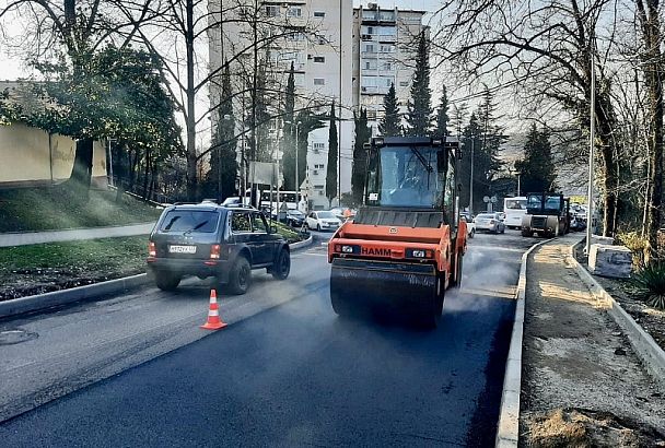 В Сочи по нацпроекту «Безопасные качественные дороги» ведут работы на 16 улицах