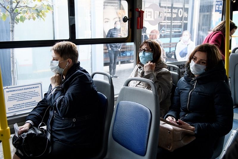 Более 1,7 тыс. единиц общественного транспорта проверили в Краснодаре на соблюдение масочного режима