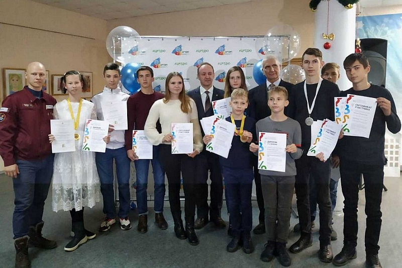 Школьники из Краснодарского края завоевали 12 наград форума «Шаг в будущее»