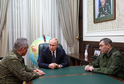 Путин посетил штаб Южного военного округа в Ростове-на-Дону