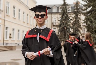 Ученые создали ИИ-тренажёр, который поможет выпускникам вузов конкурировать с нейросетями