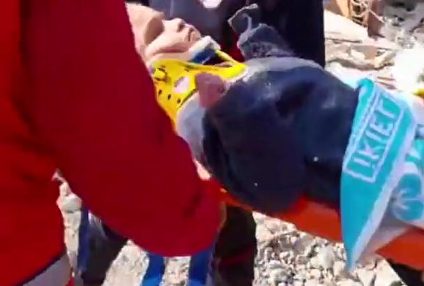 Чудом выжившие: истории спасения детей из-под завалов после землетрясения в Турции