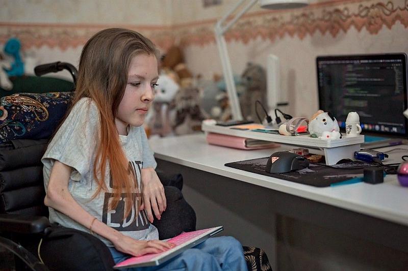 В Краснодарском крае 17-летней девушке с мышечной атрофией за неделю собрали полмиллиона