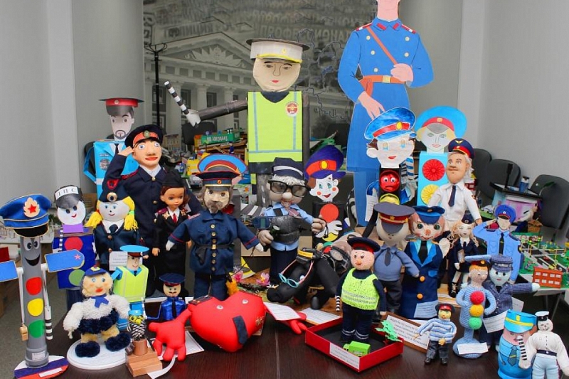 В Краснодаре стартовал конкурс детского творчества «Полицейский Дядя Степа»