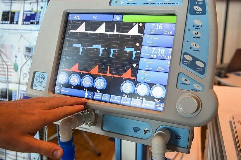 Городская инфекционная больница получила новые аппараты ИВЛ