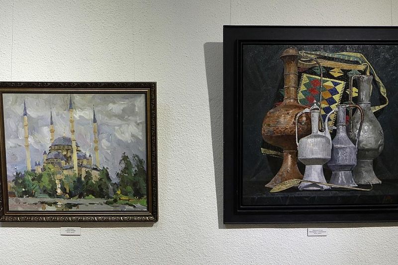 В Краснодаре открылась выставка «Чеченская палитра»