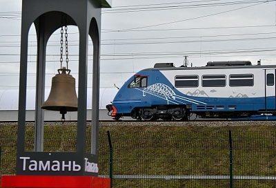 Стартовала продажа билетов на пригородные поезда Керчь - Анапа 