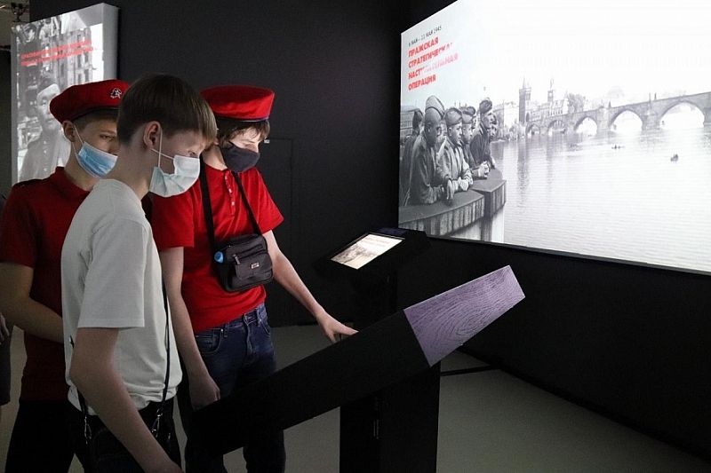 Мультимедийная выставка «Весна Победы» открылась в Краснодаре