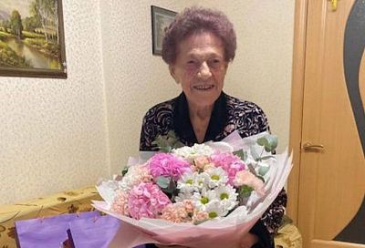 Губернатор поздравил со 101-летием ветерана Великой Отечественной войны Любовь Пармон из Новороссийска