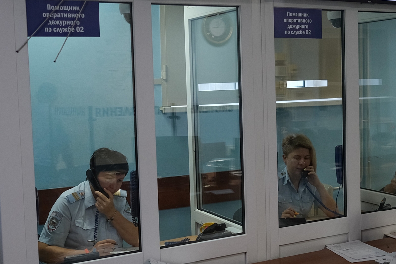 Житель Краснодара взял у знакомого иномарку покататься и сдал ее в ломбард за 200 тыс. рублей