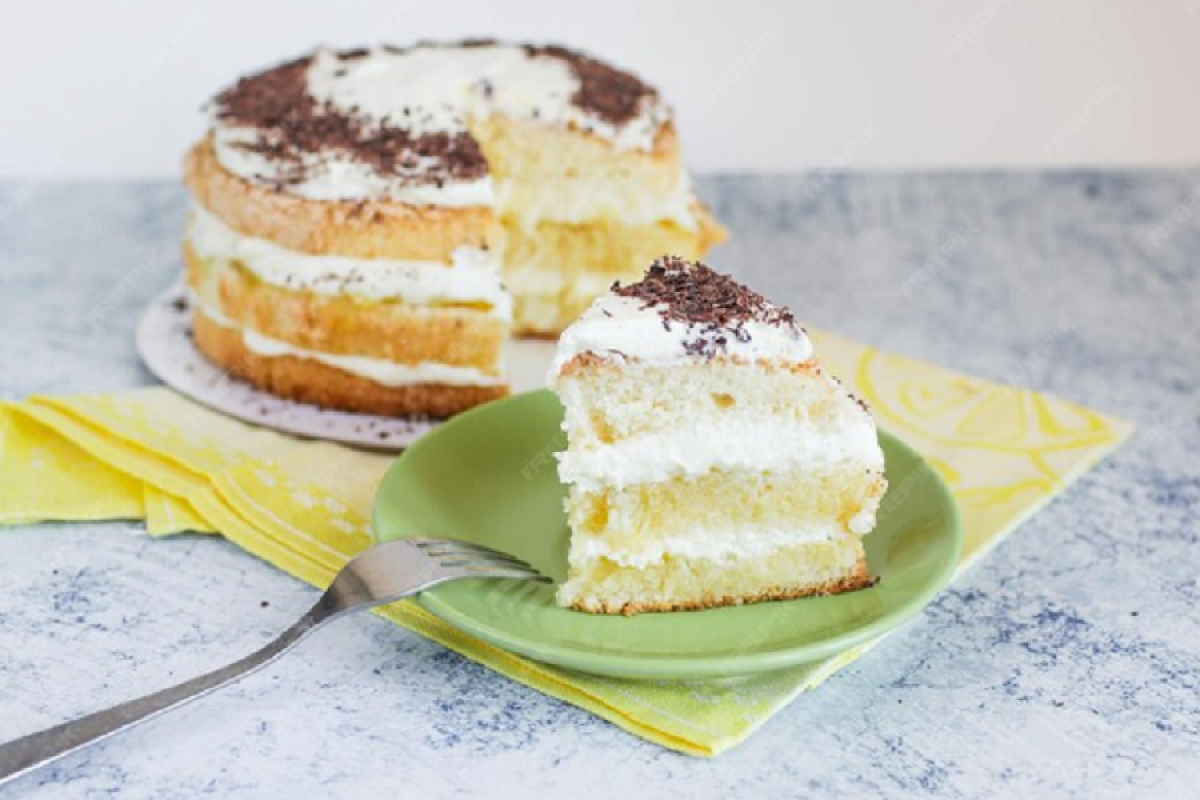 Торт «Молочная девочка» – это вкус детства в каждом кусочке, а готовить – легче, чем кажется
