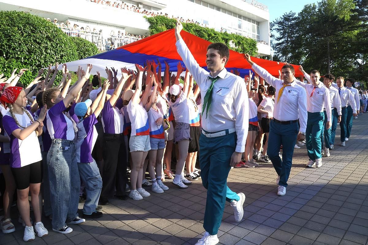 В «Орлёнке» стартовала первая летняя смена