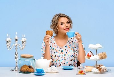 Идем на снижение: как перестать объедаться сладким без истерик и срывов