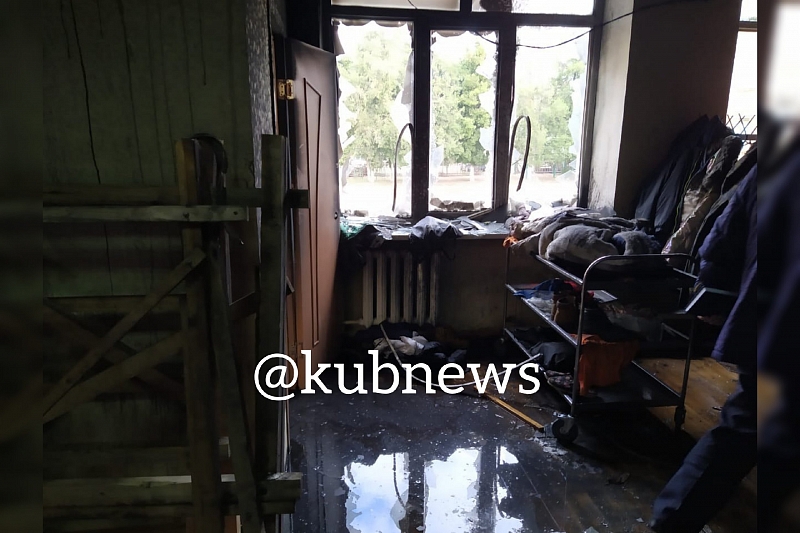 Загорелись вещи в гардеробе: названа причина эвакуации детей из школы в Краснодаре