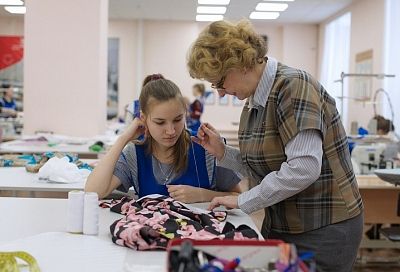 В техникумах и колледжах Краснодарского края запустят программу подготовки кадров для легкой промышленности