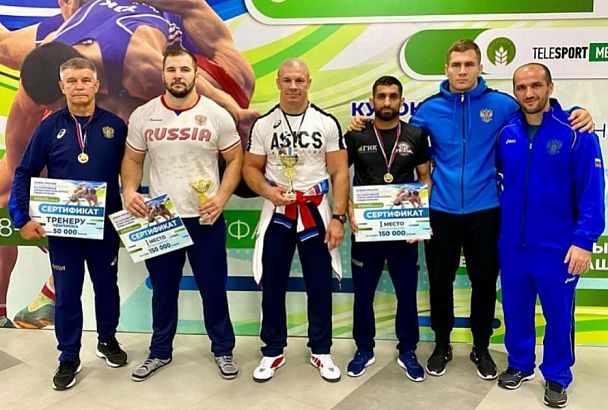 Спортсмены из Краснодарского края завоевали три медали на Кубке России по греко-римской борьбе