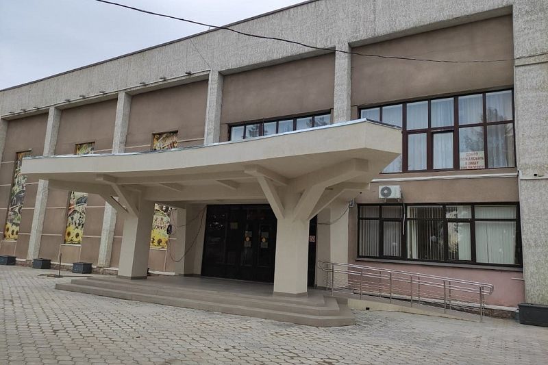 В станице Елизаветинской Краснодара открыли после ремонта Дом культуры и спорта