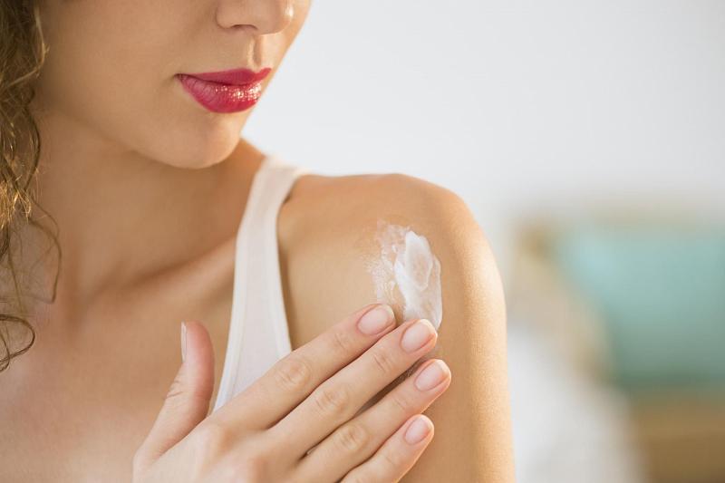 Врачи назвали шесть простых методов защиты от рака кожи