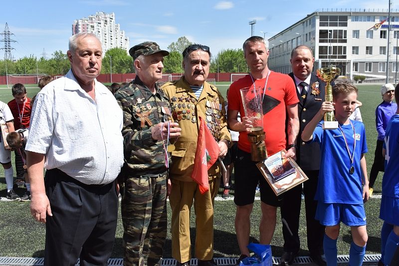Детский футбольный турнир, посвященный Дню Победы, завершился в Краснодаре