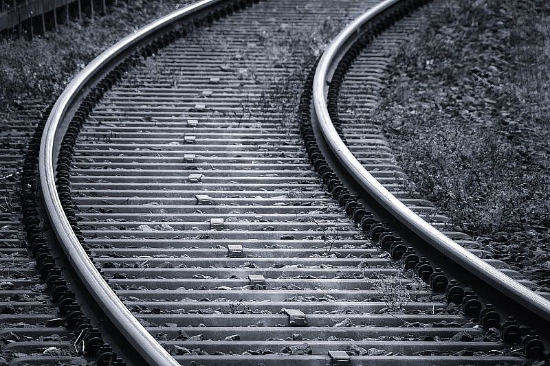 Мужчина в наушниках погиб под поездом в Краснодарском крае