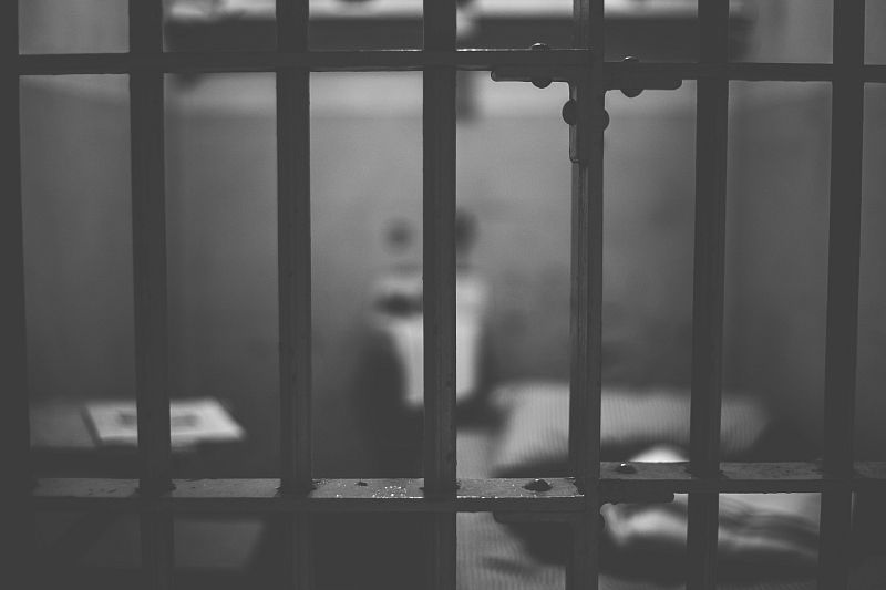 Житель Адыгеи осужден на 15 лет за развращение соседских девочек