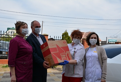 Депутаты ЗСК за свои личные средства приобрели и передали в больницы 3 аппарата ИВЛ