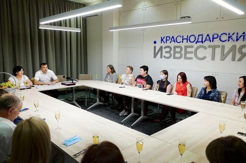 Губернатор Кубани Вениамин Кондратьев поздравил коллектив газеты «Краснодарские известия» с юбилеем издания