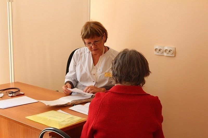 Краевые врачи проконсультировали более 200 пожилых жителей Темрюкского района