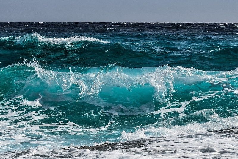 Тягун и шестиметровые волны: на Туапсе обрушится непогода