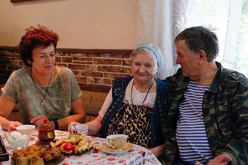 В Краснодарском крае за последние девять лет 763 пожилых человека обрели приемные семьи 