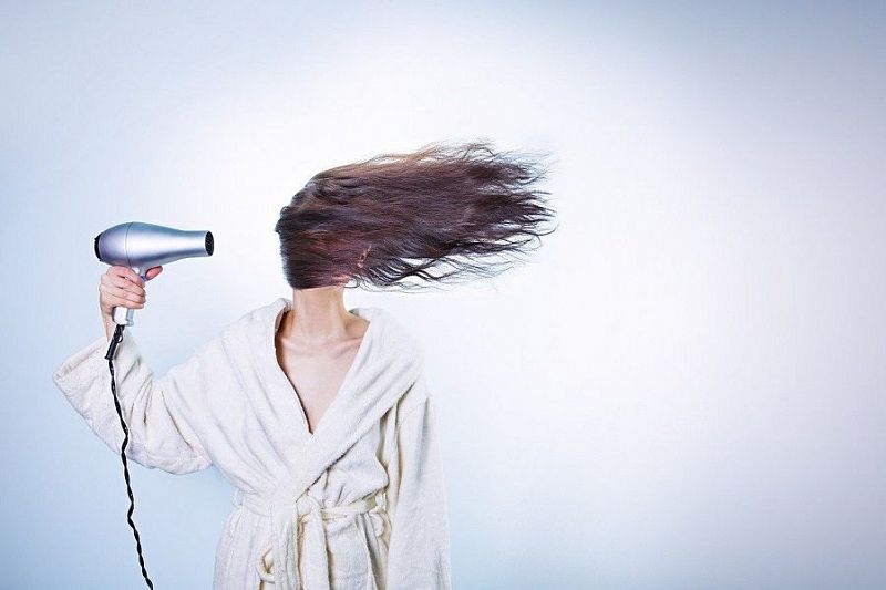 Как остановить выпадение волос и быстро нарастить новую шевелюру