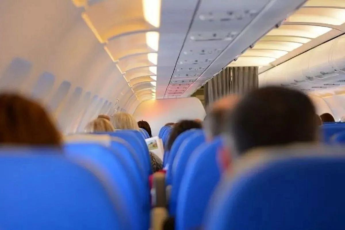 Авиакомпания обвинила стюардессу в пьянстве на работе перед рейсом из Казани в Сочи