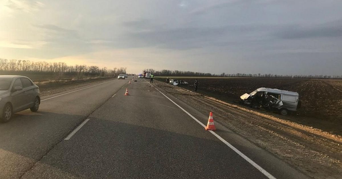 тихорецк трасса. дтп краснодарский край. от краснодара до одессы. тихорецк трасса. светофор на трассе.