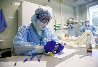 Снова больше двух тысяч заболевших: в Краснодарском крае коронавирус подтвердили у 1307 женщин и 798 мужчин