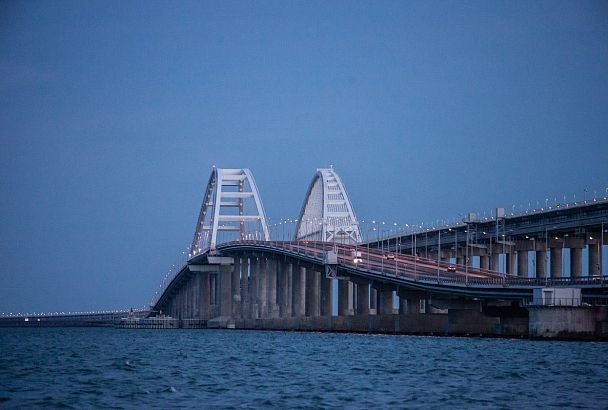 Как выбрать время проезда через Крымский мост, чтобы не попасть в пробку