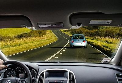 На дорогах надо быть не только внимательным: какие штрафы ждут водителей за безобразное поведение за рулем