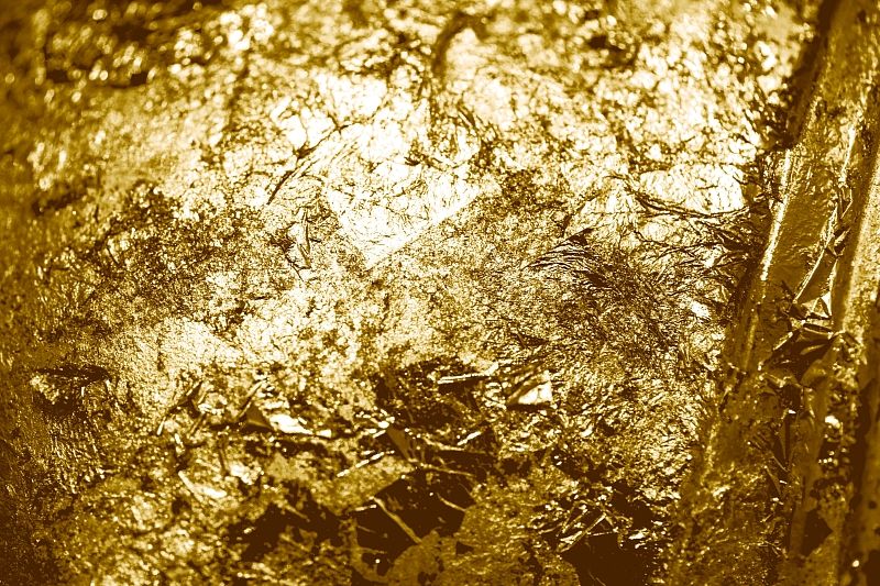 Ученые выяснили, как в Средние века создавалась золотая фольга для полотен и скульптур 