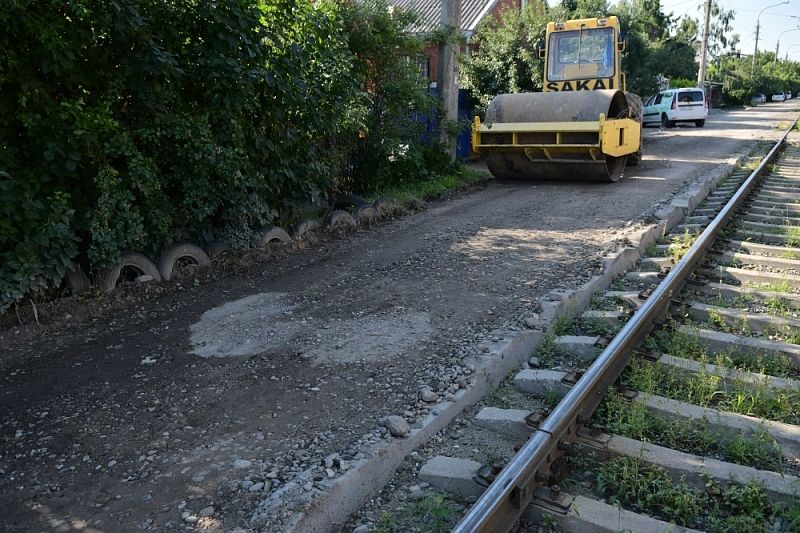 В этом году в Центральном округе Краснодара гравийный ремонт проведут на 40 участках дорог