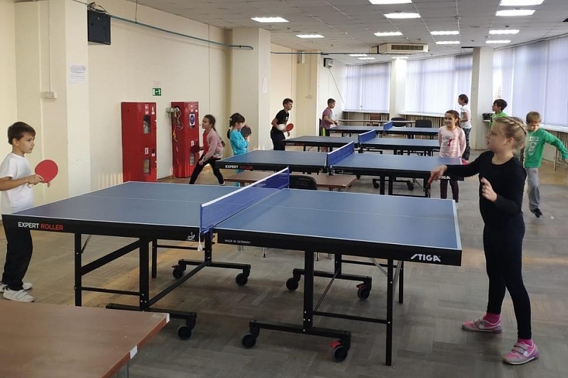 В центре Краснодара открылась тренировочная база для занятий настольным теннисом среди школьников