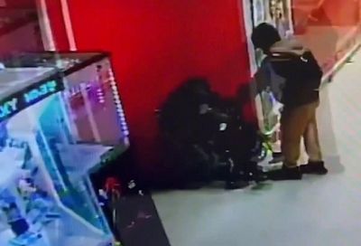 Воспользовался беспомощностью. Житель Новороссийска ограбил мужчину в инвалидном кресле 