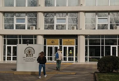 Минобрнауки введет единый график информирования о платных местах в вузах