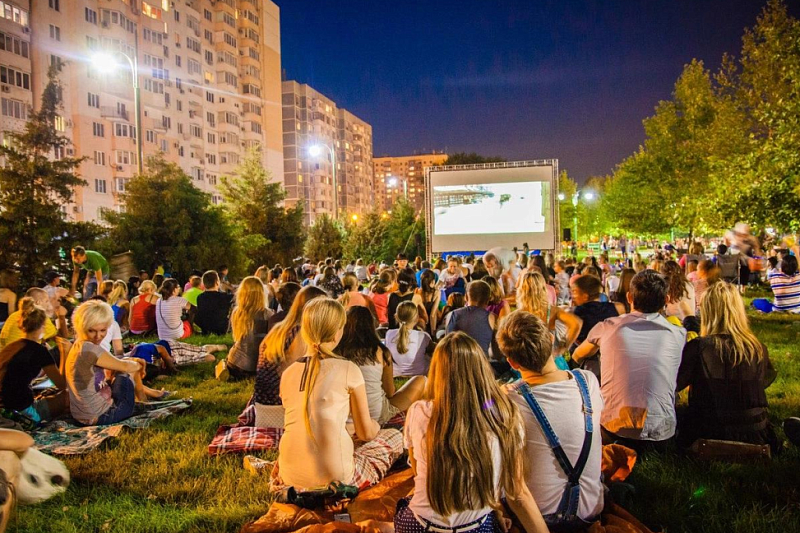 Показы кино под открытым небом возобновят в Краснодаре с 12 июня