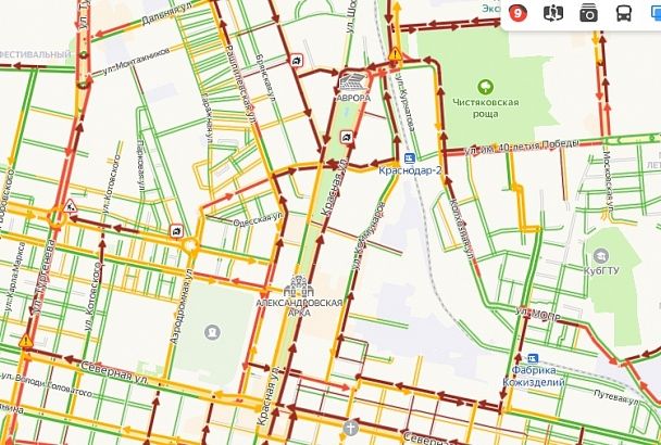Город стоит: 4 июня на дорогах Краснодара образовались 9-балльные пробки