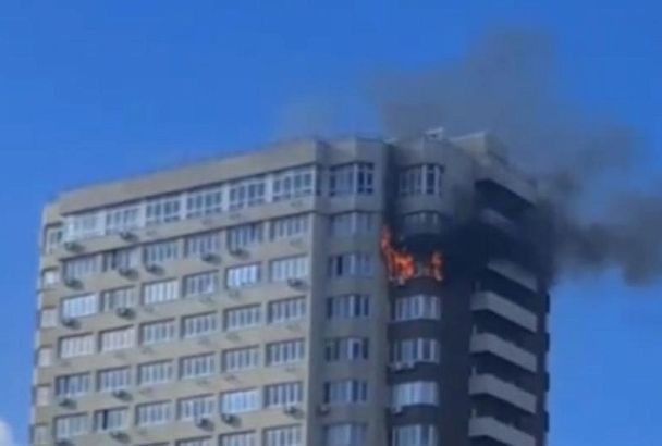 В Анапе 90 человек эвакуировали из-за пожара в квартире