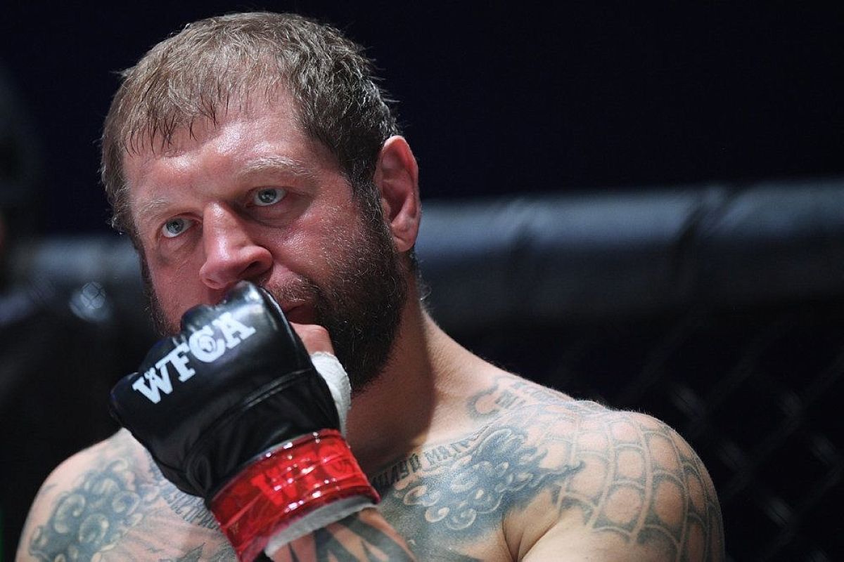 Арест Емельяненко за пьяный дебош в Анапе не повлияет на проведение его боя с Исмаиловым