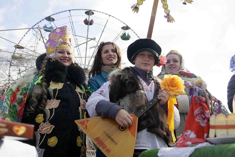 Женская Масленица: как провести эту субботу россиянкам, чтобы потом не жалеть весь год