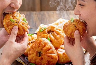 Сочные беляши с мясом, приготовленные по рецепту по ГОСТу из советских столовых: вкус, который невозможно забыть